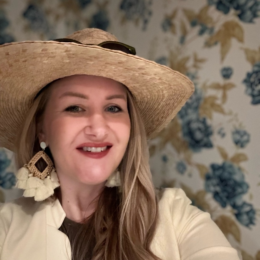 Meet your Posher, DeLaine